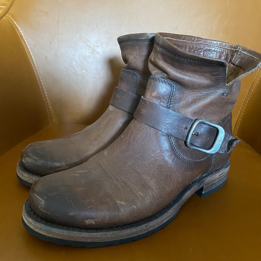Woman’s Brown Leather Boots